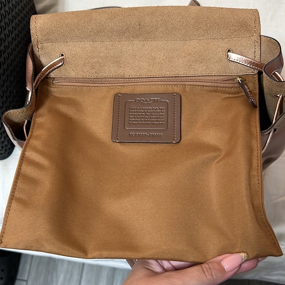 Coach rose gold backpack - Picture 7 of 9